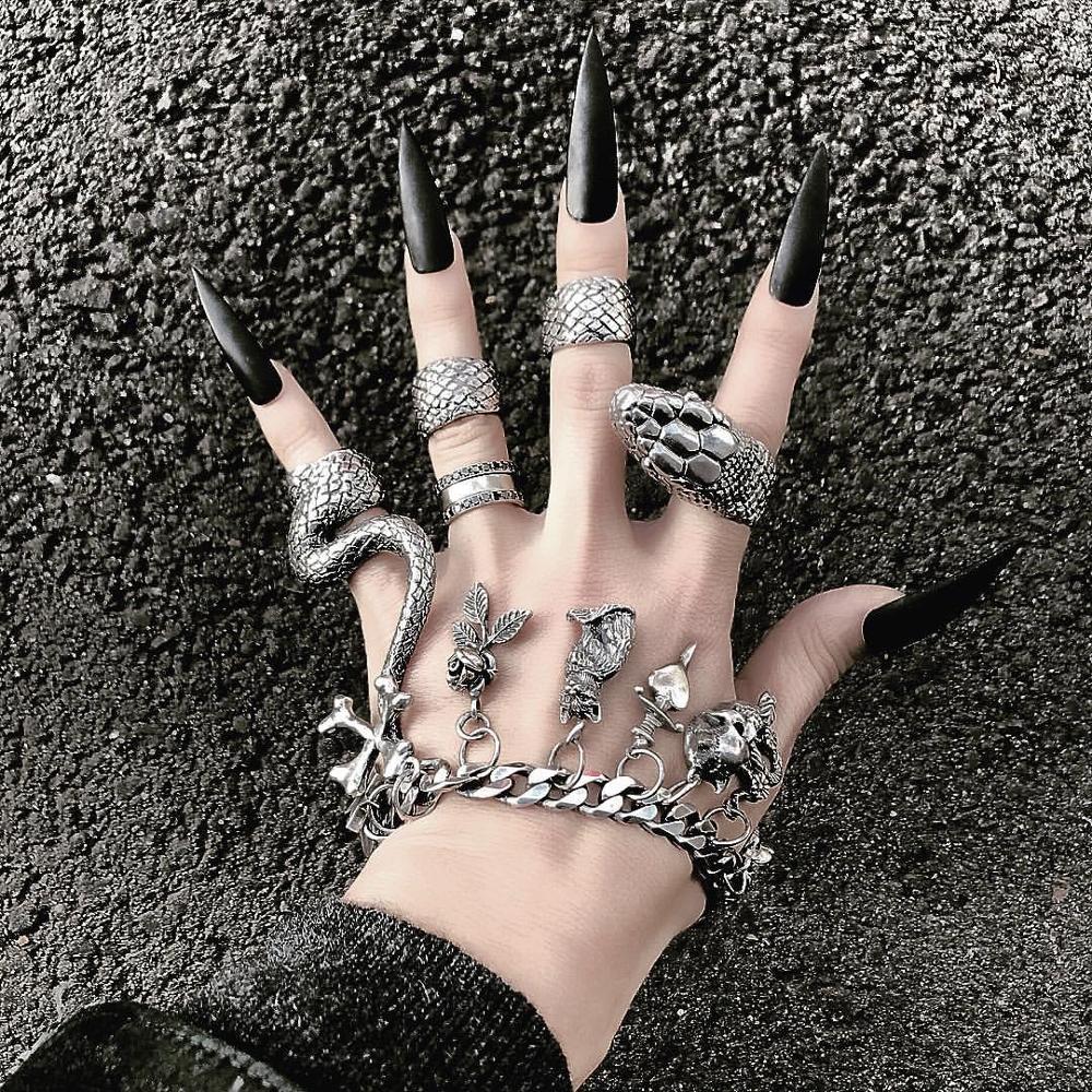 KMVEXO 4Pcs/Set Gothic Steampu - Vintage Punk Knuckle Rings Set review and price