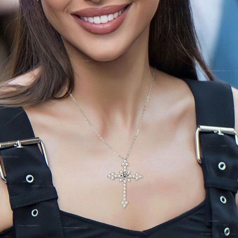 IOGOU 0.5/1CT D VVS1 Moissanit - Cross Pendant Necklace Gold review and price