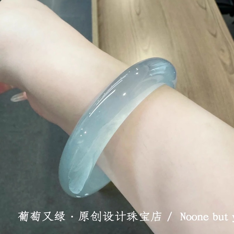 High-quality water-foam , ice  - Bracelets review and price