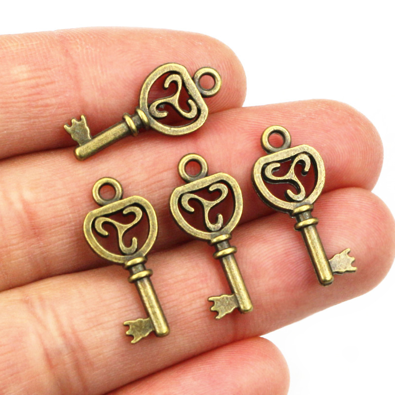 40pcs Key Charms Pendants Anti - Heart Locket Necklace Photo review and price